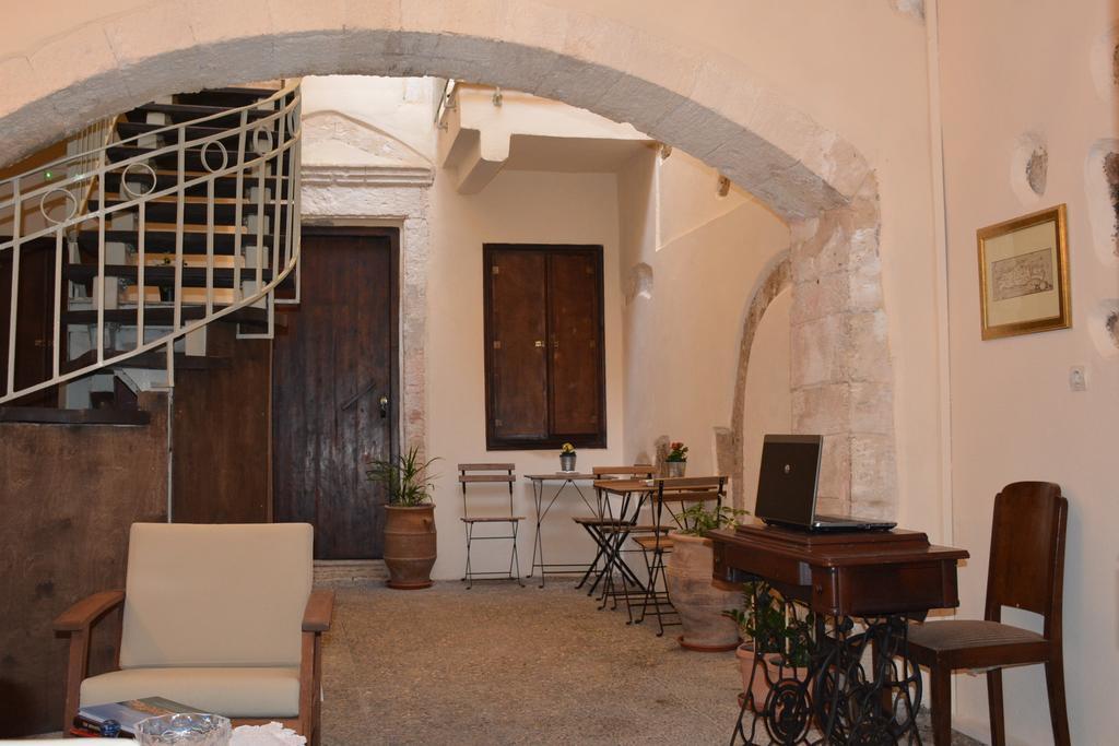 Loggia Traditional Suites Rethymno  Ngoại thất bức ảnh